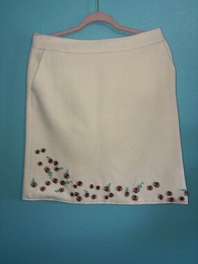 Tocca Vintage Cream Wool and Cashmere Skirt with Embroidered Floral Hem